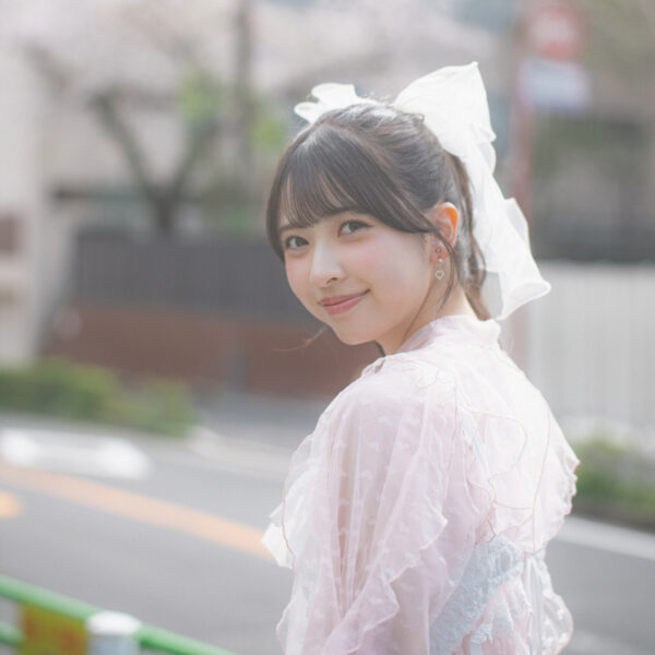 17歳、"憧れられる人"を増やしたい ― 雑誌モデルと演技、ふたつの表現に向かう日々 白石乙華インタビュー