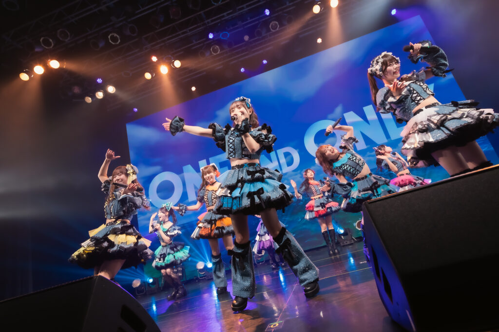 終わらないための、最初のエンドロール 〜NEVER END ROLL、9人が刻んだデビューの夜を見届けて〜
